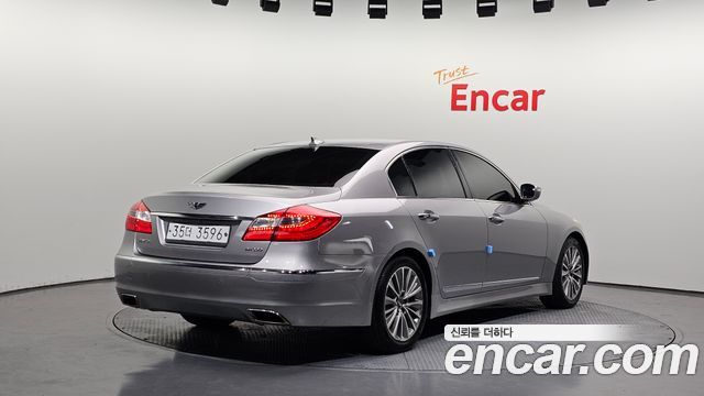 Hyundai Genesis из Кореи Encar