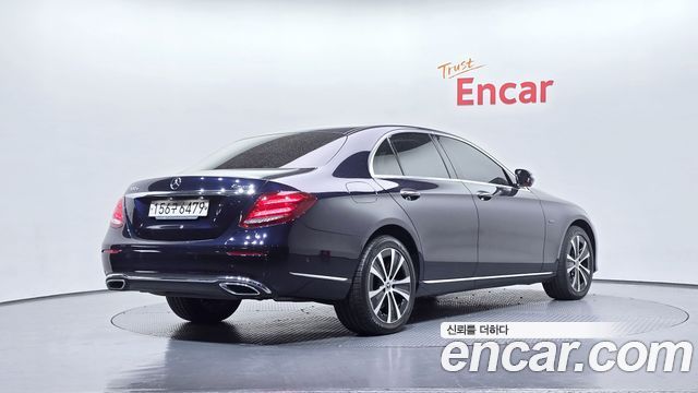Mercedes-Benz E-Class E300e 4MATIC Exclusive — пробег 139 897 км — фото 2 из 5