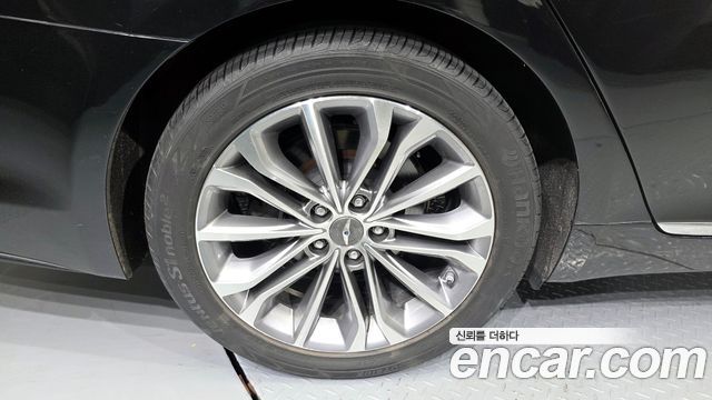 Hyundai Genesis из Кореи Encar