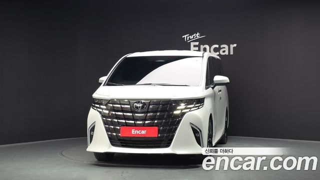 Toyota Alphard 2.5 HEV Executive AWD — пробег 8 190 км — фото 3 из 5