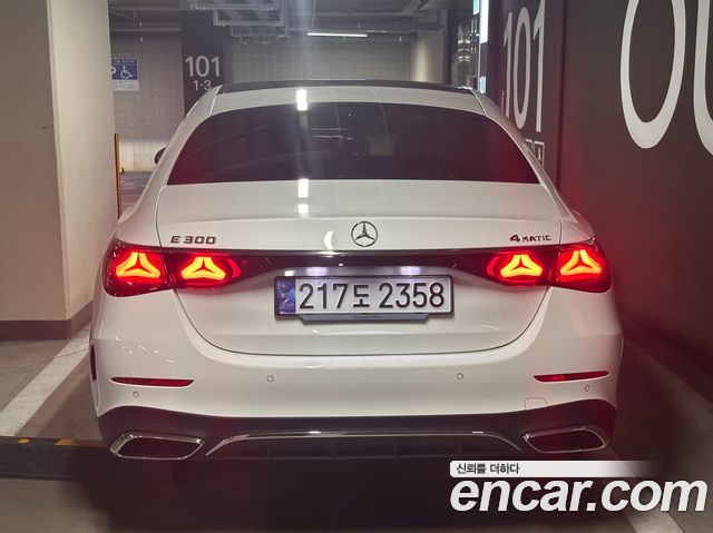 Mercedes-Benz E-Class E300 4MATIC AMG Line — пробег 10 100 км — фото 3 из 5