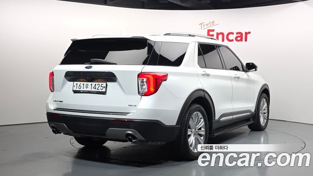 Ford Explorer 2.3 LimIted 4WD — пробег 132 723 км — фото 2 из 5