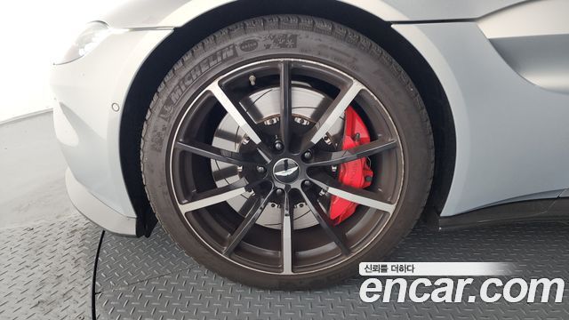 Astonmartin Vantage из Кореи Encar