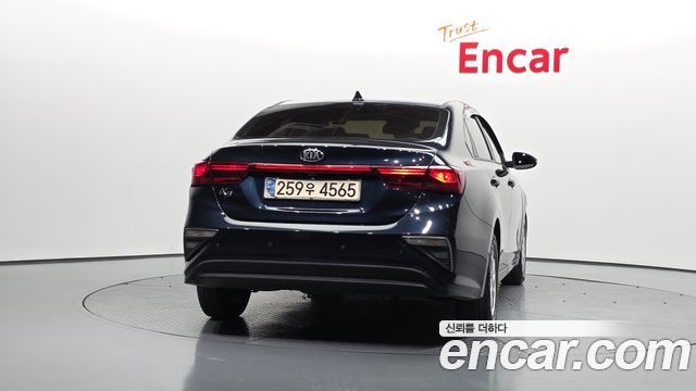 Kia K3 из Кореи Encar