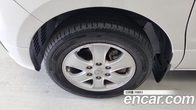 Hyundai Starex 4WD Wheel Chair Lift — пробег 28 304 км — фото 5 из 5