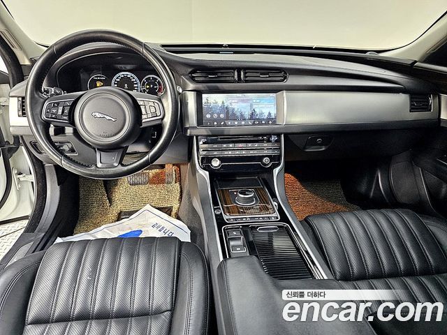 Jaguar XF из Кореи Encar