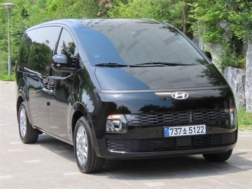 Hyundai Staria HEV 1.6T Tourer 11-Seater Modern — пробег 15 874 км — фото 2 из 5