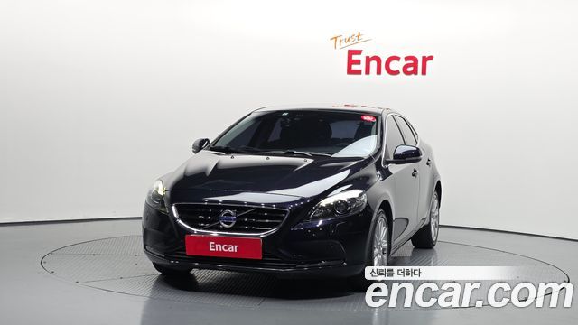 Volvo V40 из Кореи Encar