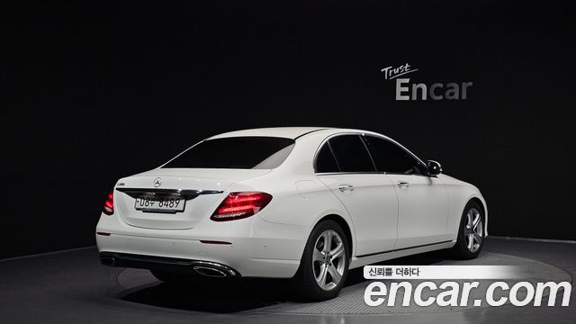 Mercedes-Benz E-Class из Кореи Encar