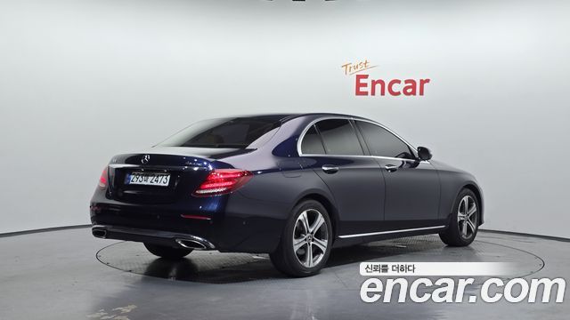 Mercedes-Benz E-Class из Кореи Encar