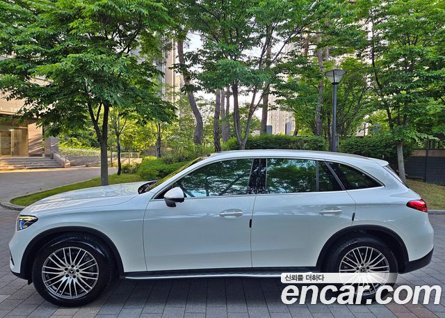 Mercedes-Benz GLC-Class GLC 300 4MATIC Avantgarde — пробег 7 606 км — фото 3 из 5
