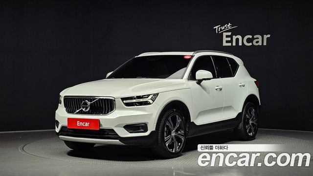 Volvo XC40 T4 Inscription — пробег 30 605 км — фото 1 из 5