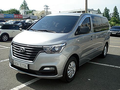 Hyundai Starex Van 5-Seater Smart — пробег 175 220 км — фото 1 из 5