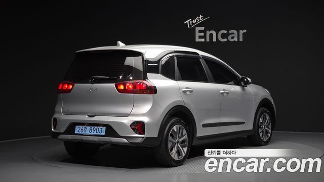 Kia Niro Light (Taxi Trim) — пробег 282 365 км — фото 2 из 5