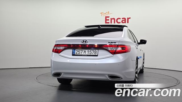 Hyundai Grandeur Premium — пробег 99 245 км — фото 4 из 5