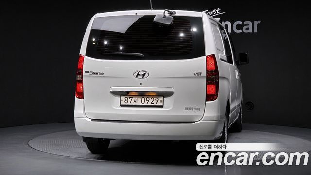 Hyundai Starex Van 5-Seater Smart — пробег 17 085 км — фото 4 из 5