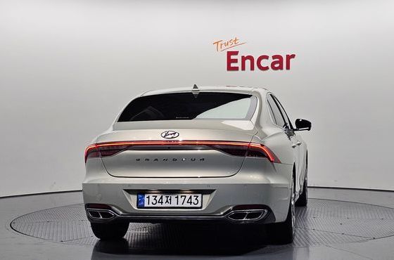 Hyundai Grandeur 3.3 Calligraphy — пробег 65 346 км — фото 4 из 5