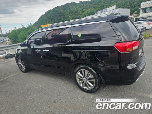 Kia Carnival из Кореи Encar