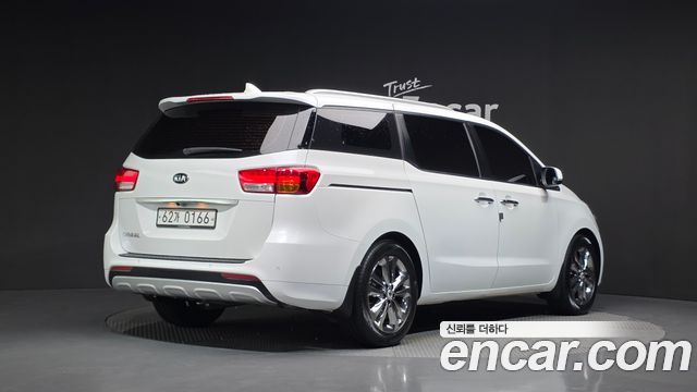 Kia Carnival из Кореи Encar