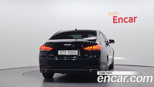 Hyundai Genesis из Кореи Encar