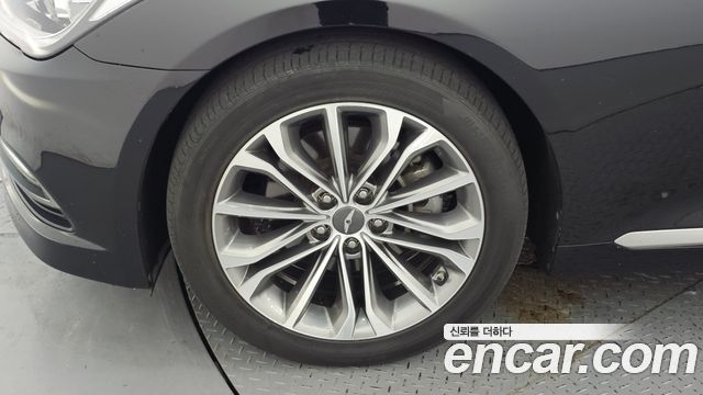 Hyundai Genesis из Кореи Encar