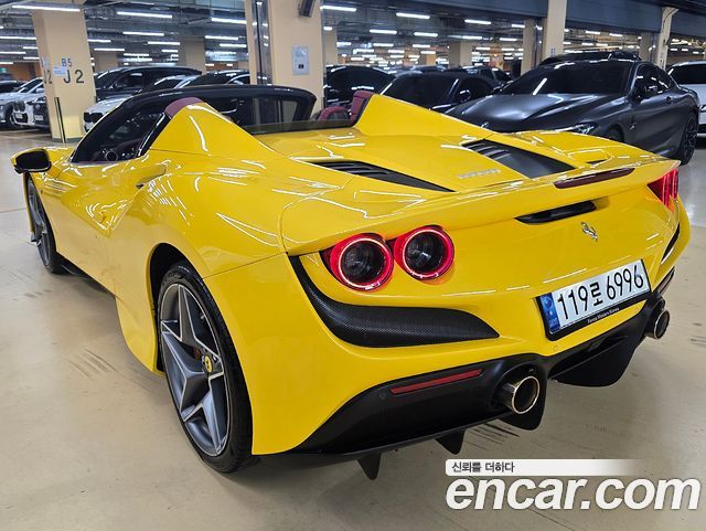 Ferrari F8 из Кореи Encar