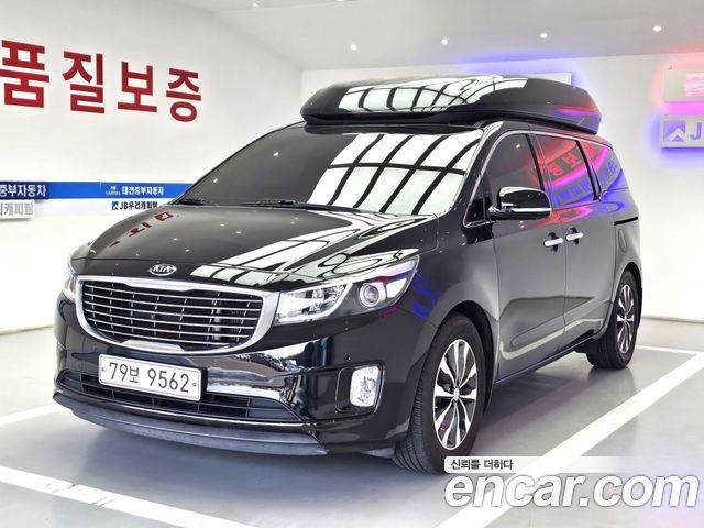 Kia Carnival 11-seater Hi-Limousine Prestige — пробег 117 000 км — фото 3 из 5