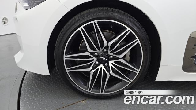 Kia Stinger из Кореи Encar
