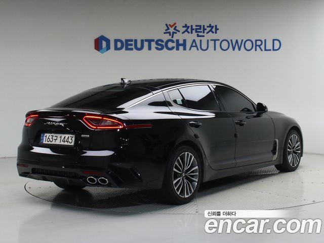 Kia Stinger 2.2 Diesel AWD Platinum — пробег 212 889 км — фото 2 из 5