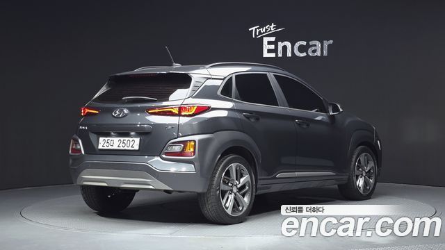 Hyundai Kona из Кореи Encar