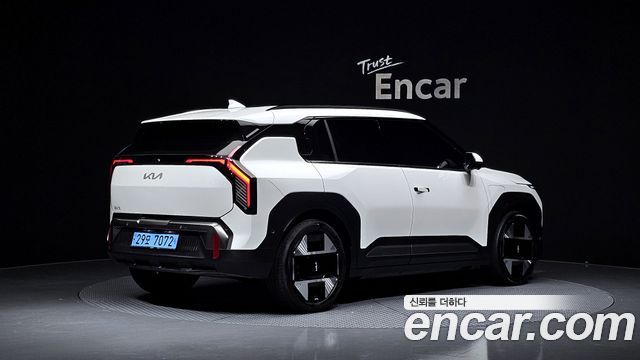 Kia EV3 из Кореи Encar