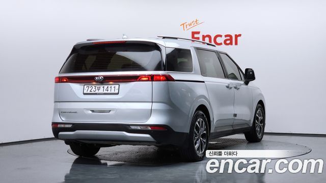 Kia Carnival 11-Seater Prestige — пробег 133 079 км — фото 2 из 5