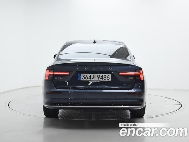 Volvo S90 B5 Ultra Bright — пробег 190 км — фото 4 из 5