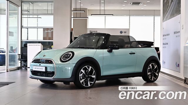Mini Cooper Convertible Favoured — пробег 7 634 км — фото 1 из 5