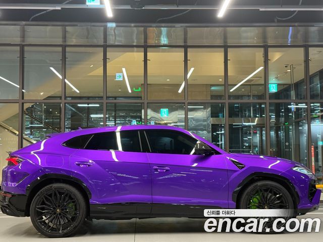 Lamborghini Urus из Кореи Encar