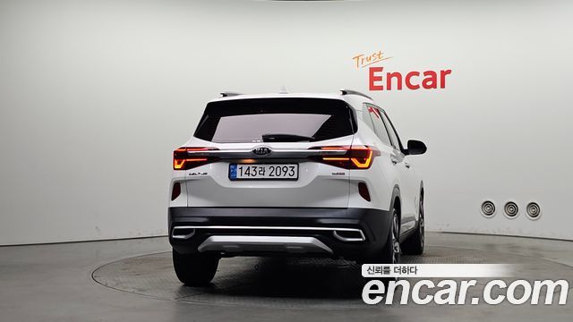 Kia Seltos из Кореи Encar