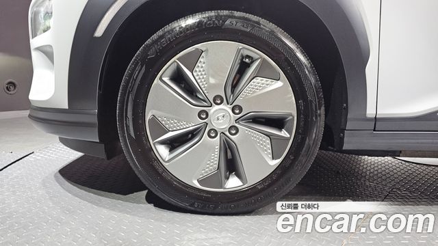 Hyundai Kona из Кореи Encar
