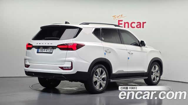 Ssangyong Rexton из Кореи Encar