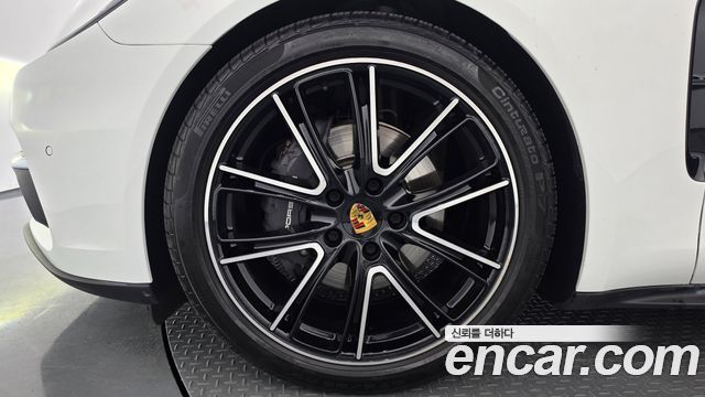 Porsche Panamera 3.0 AWD — пробег 70 900 км — фото 5 из 5