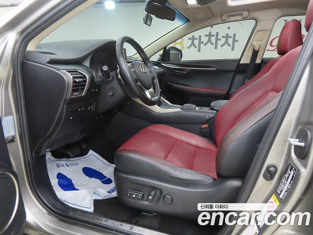 Lexus NX из Кореи Encar