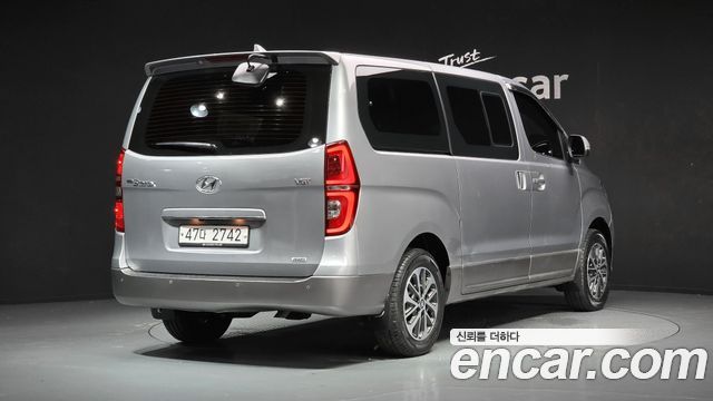 Hyundai Starex 4WD Urban 9-Seater Exclusive — пробег 36 346 км — фото 2 из 5