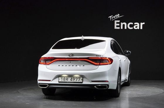Hyundai Grandeur Exclusive Special — пробег 129 702 км — фото 4 из 5