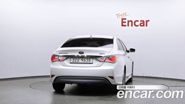 Hyundai Sonata 2.0 Premier — пробег 151 315 км — фото 4 из 5