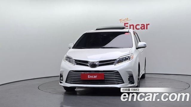 Toyota Sienna 3.5 AWD — пробег 81 313 км — фото 3 из 5
