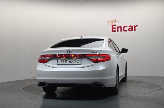 Hyundai Grandeur Premium Collection — пробег 138 350 км — фото 4 из 5