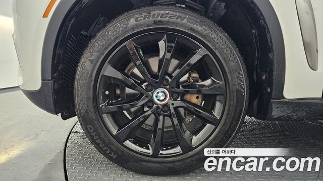 BMW X6 xDrive 35i — пробег 130 323 км — фото 5 из 5