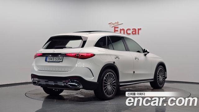 Mercedes-Benz GLC-Class GLC300 4MATIC AMG Line — пробег 14 042 км — фото 2 из 5
