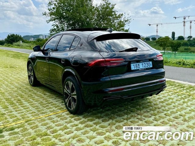 Maserati Grecale из Кореи Encar