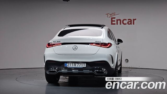 Mercedes-Benz GLC-Class GLC300 4MATIC Coupe — пробег 21 586 км — фото 4 из 5