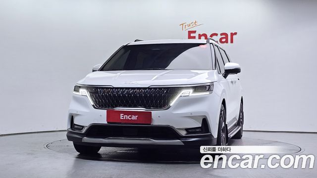 Kia Carnival 9-Seater Signature — пробег 57 208 км — фото 3 из 5